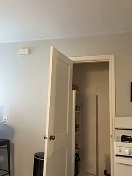 jojosbizarrelyf online show from April 10, 11:00 pm