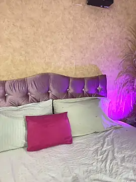 Missy 22  online show from April 4, 1:54 pm