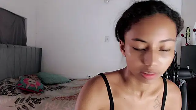 linda brown  online show from February 26, 12:48 pm