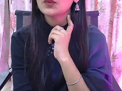 sweet riyaaa online show from February 6, 5:33 am