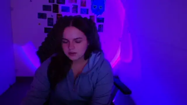 Kitty Mia Kitty online show from February 21, 12:39 pm