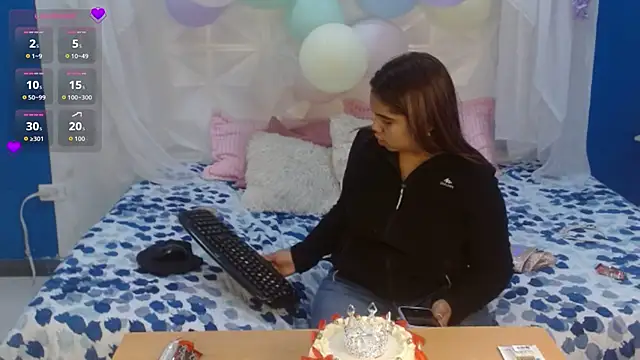 esmeralda cuisman online show from March 1, 11:54 am