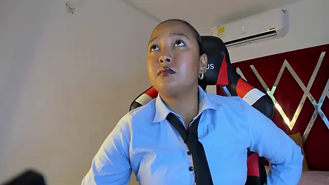 sweetdesireasm online show from February 13, 10:44 pm