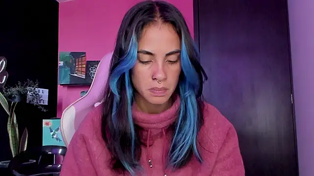 azula lillet online show from February 19, 9:13 pm