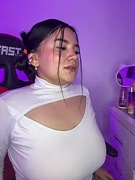 abby gonzales online show from May 2, 9:12 am