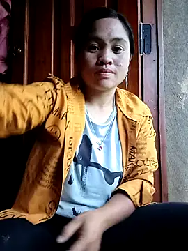 Lyyylina online show from May 25, 11:20 am
