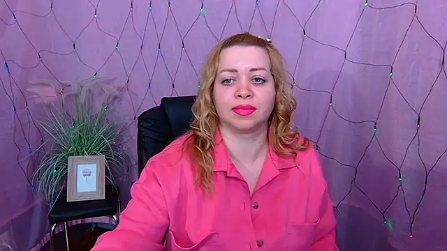 OliviaVerr online show from February 8, 1:26 pm