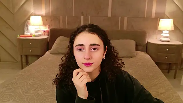 Susan Fors online show from April 12, 5:43 am