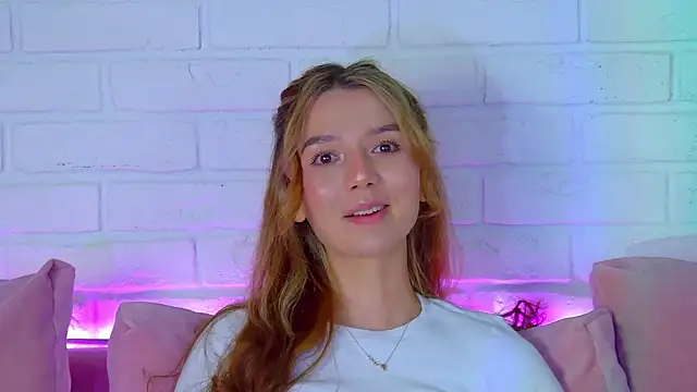 VanessaVienne online show from February 19, 4:23 am