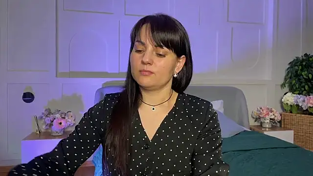  SilkyShadow  online show from February 3, 2:53 am