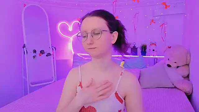 SunshineBlaze online show from February 6, 5:11 am