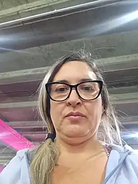 bellafortune69 online show from May 11, 5:21 pm