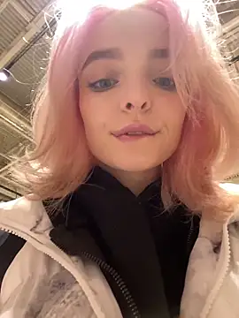 aka Blonde online show from March 1, 6:35 am