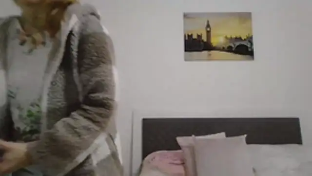 Clara1986 online show from February 7, 2:10 pm