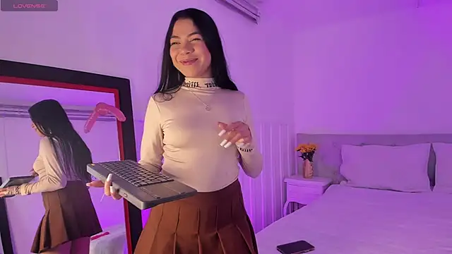 Little Lexyy online show from February 19, 3:17 am