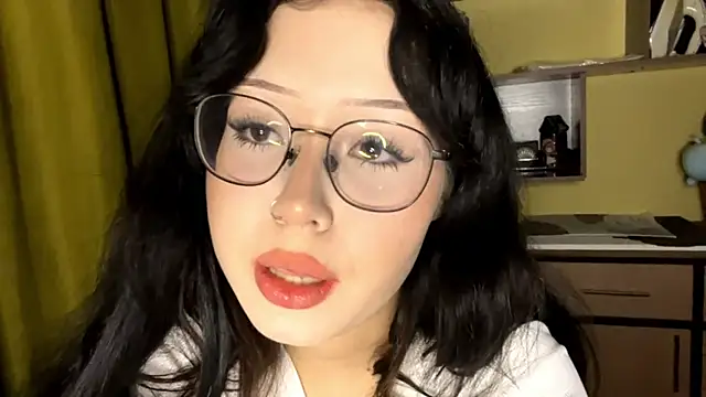 KateWhisp online show from January 12, 6:35 pm