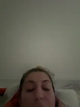 dalia0710 online show from April 29, 8:25 pm