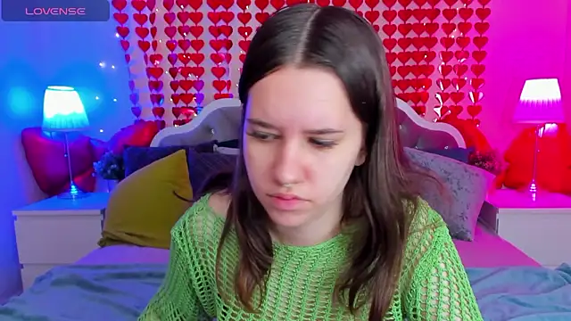 MollysMiawko online show from March 8, 9:02 am