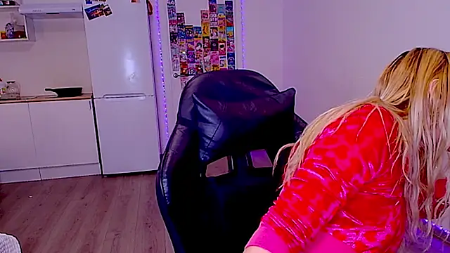 sailormoon666  online show from February 28, 1:49 am