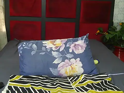 EbonySexySlim online show from February 2, 6:56 am