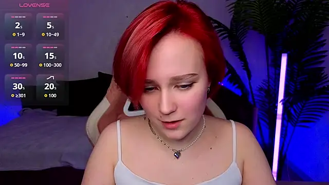 Ellie Heavenly online show from March 21, 8:30 am