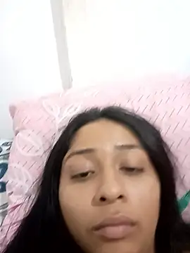 chaveirinho18 online show from January 13, 3:56 am