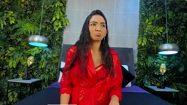 Amber rains online show from March 29, 1:21 pm