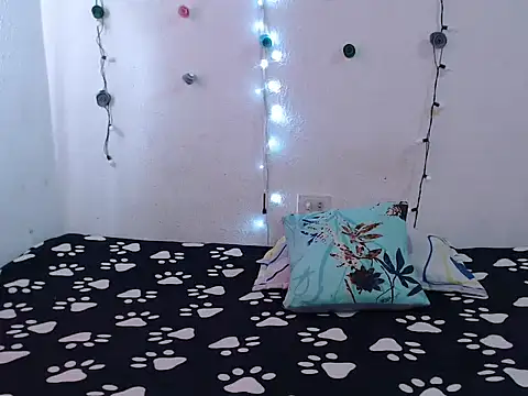 Chloe Candys online show from February 21, 6:52 pm