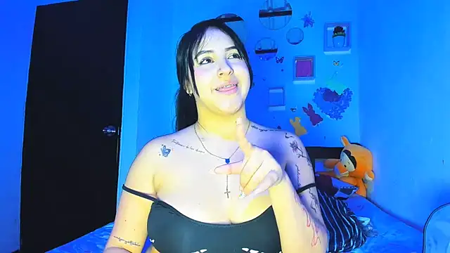 Penelopeflame18 online show from June 2, 1:39 am