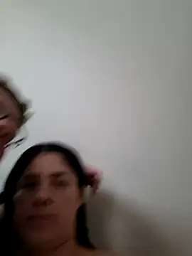 Neveencantada00 online show from February 25, 8:18 pm