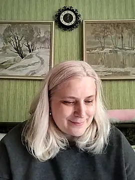 NyushaLollipop online show from February 25, 10:25 am