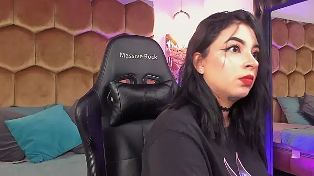 Mila laurent1 online show from February 3, 8:56 pm