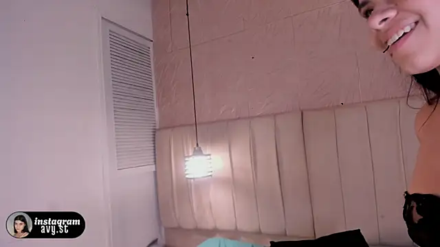 avy st online show from April 15, 8:37 am