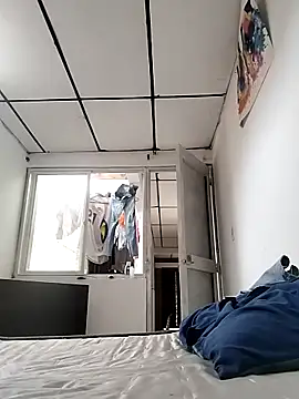 Dulce999 online show from February 8, 9:40 pm