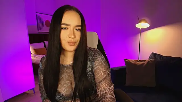 tinafox  online show from February 18, 8:24 am