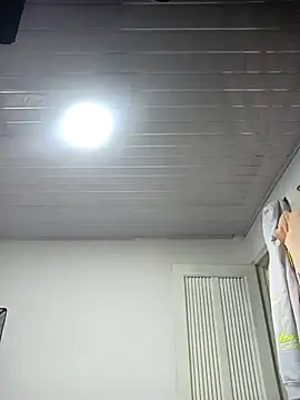 RossyAlvarez online show from April 17, 12:46 am