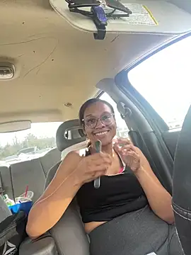 icanbeyourplaytoy online show from February 12, 7:37 pm