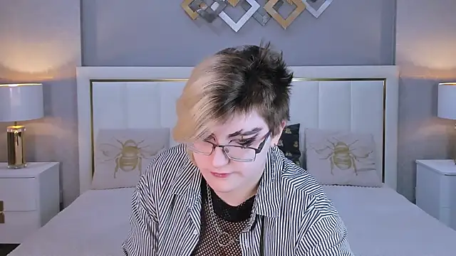 ABSI GLITCH online show from February 4, 8:56 pm