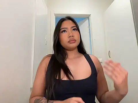 TitiTinyThai online show from May 15, 10:51 am