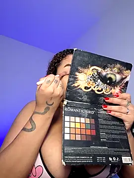 curly girl 31 online show from March 29, 8:30 pm