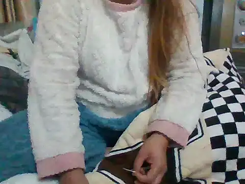 LoveShae 01 online show from February 18, 7:13 pm