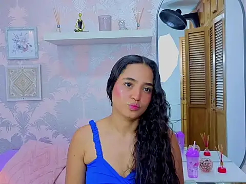 Emma Thompssonn online show from February 10, 2:20 pm