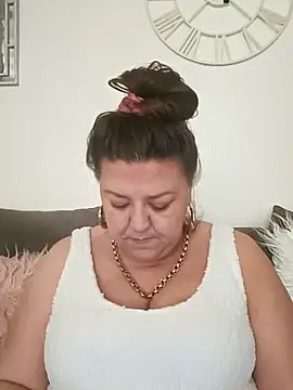 Nova-iswiserx online show from February 24, 11:09 am