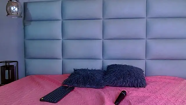 miss-liz- online show from February 24, 7:45 pm