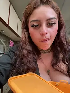 EmilyMoore Pink online show from February 7, 10:13 pm