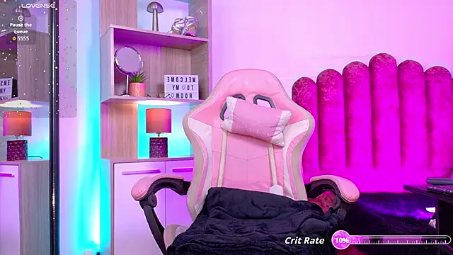 jeanne holland online show from April 18, 6:49 am