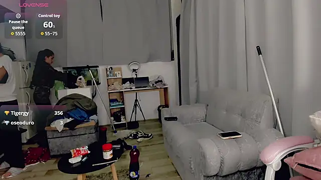 VictoriaHoneyy online show from May 17, 2:00 am