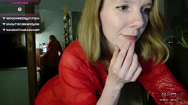 Daisy Lovely online show from February 7, 4:11 pm