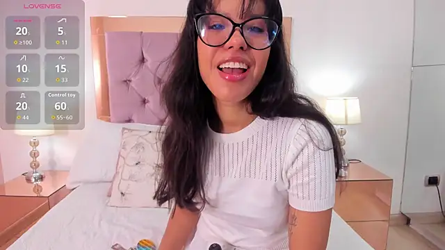 Rose Allure online show from April 18, 11:24 am