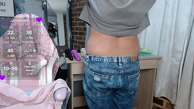 HannaRose- online show from March 4, 3:24 am